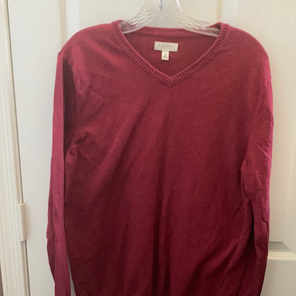 FINAL MARKDOWN Men’s Sonoma V-neck sweater medium